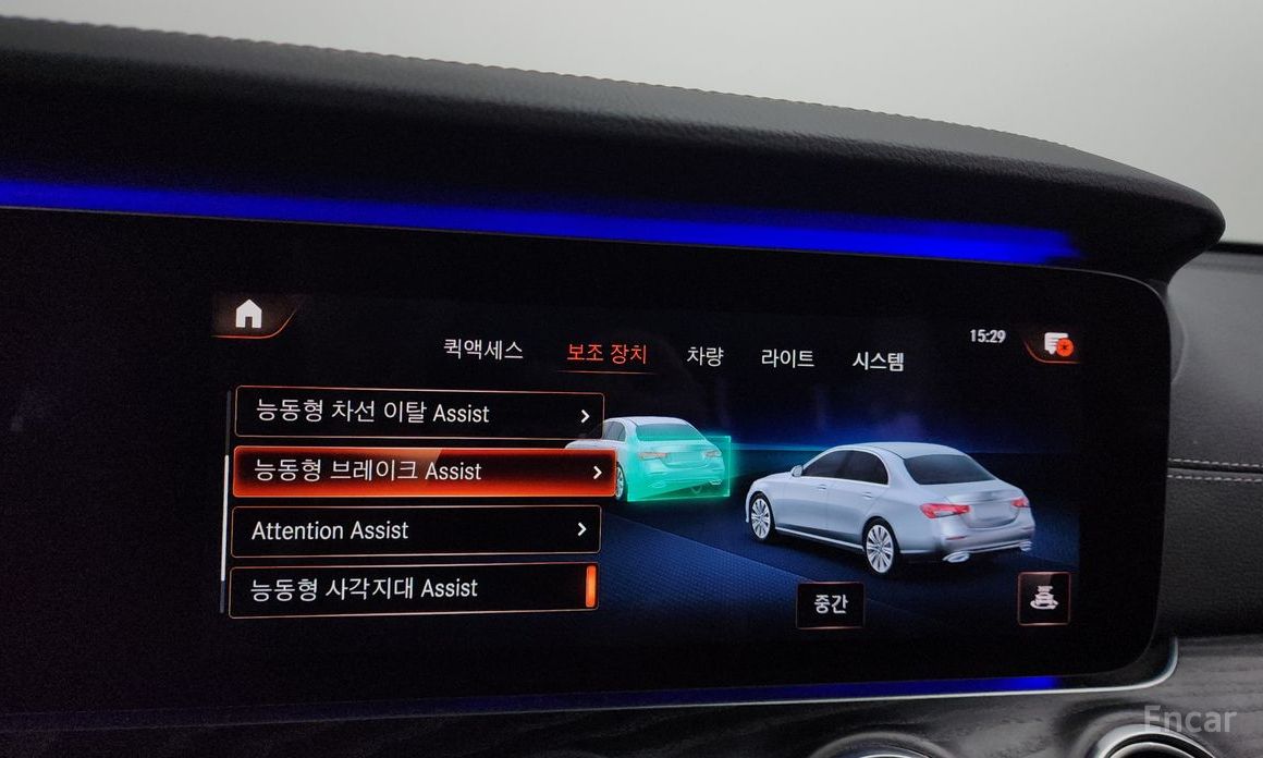 E-Class W213E220d 4MATIC AMG Line 17