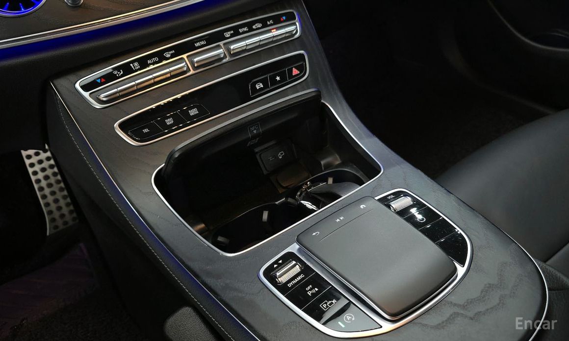Mercedes-Benz E-Class W213E220d 4MATIC AMG Line №18