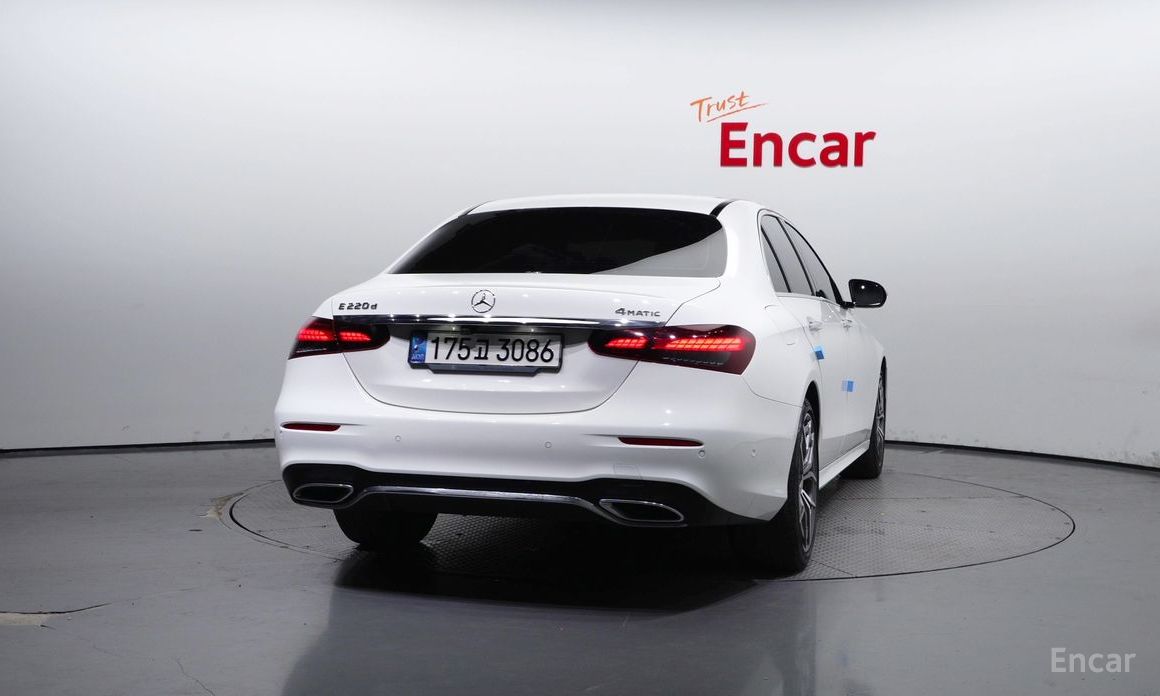E-Class W213E220d 4MATIC AMG Line 5