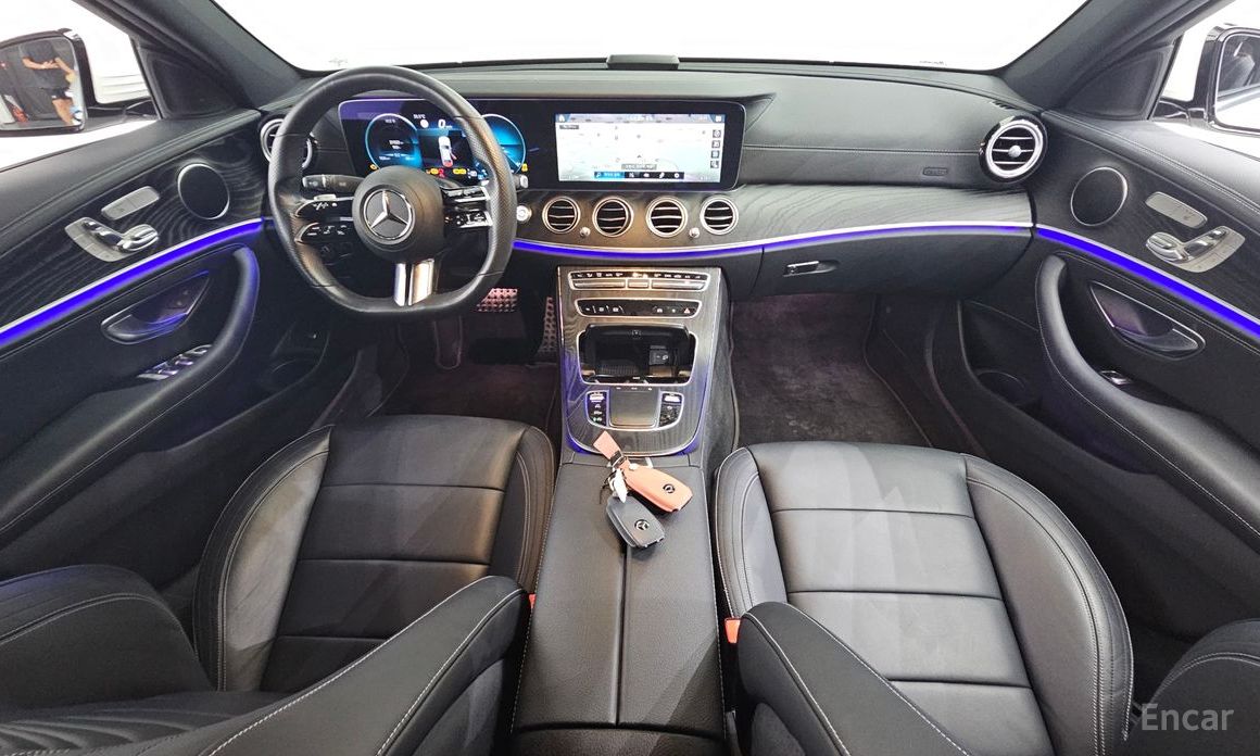 E-Class W213E220d 4MATIC AMG Line 8