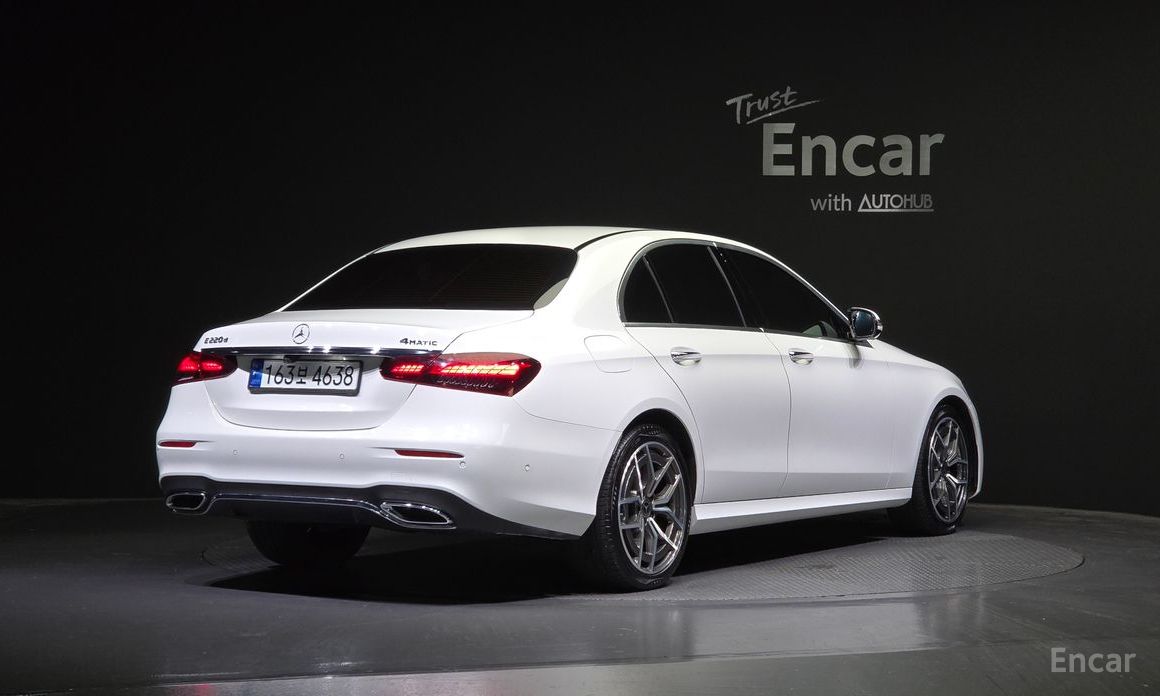 E-Class W213E220d 4MATIC AMG Line 3
