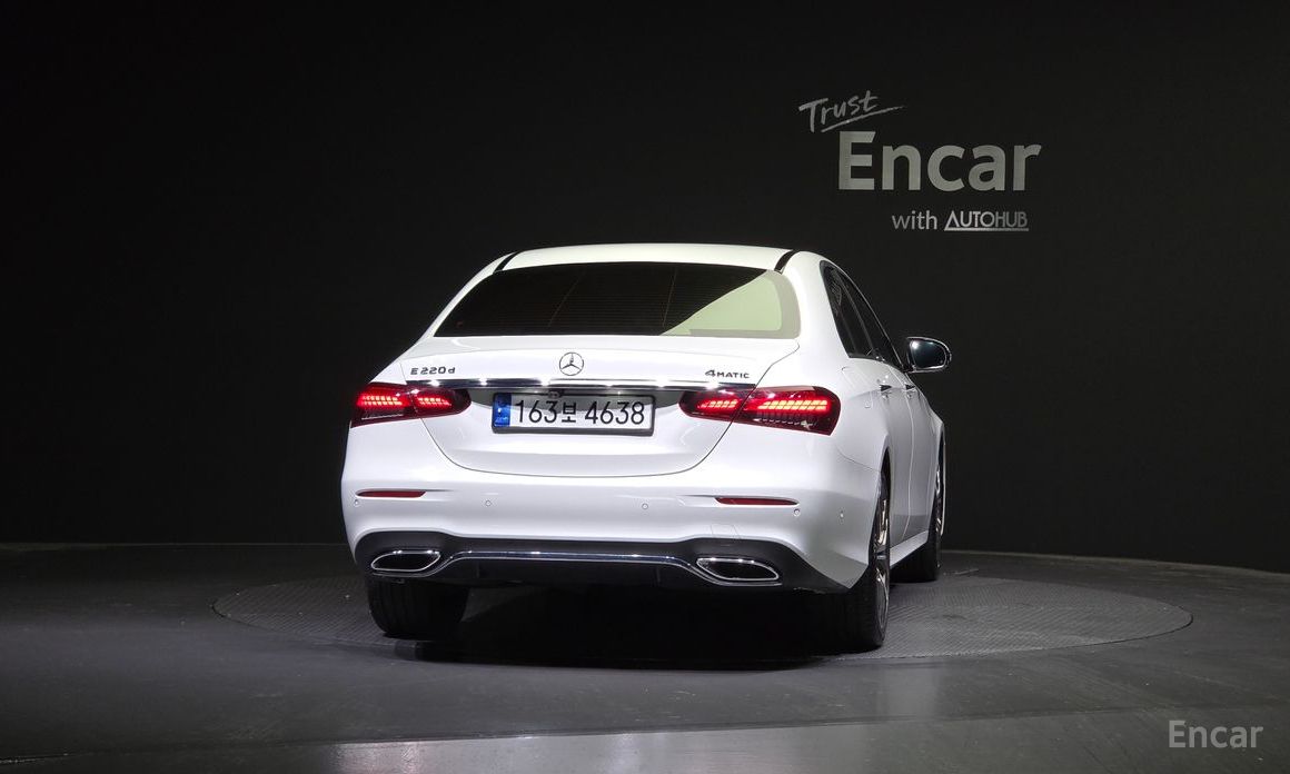 E-Class W213E220d 4MATIC AMG Line 5