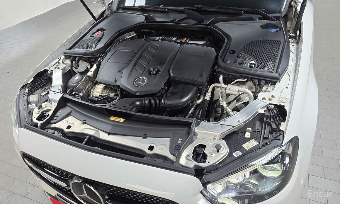 E-Class W213E220d 4MATIC AMG Line 7