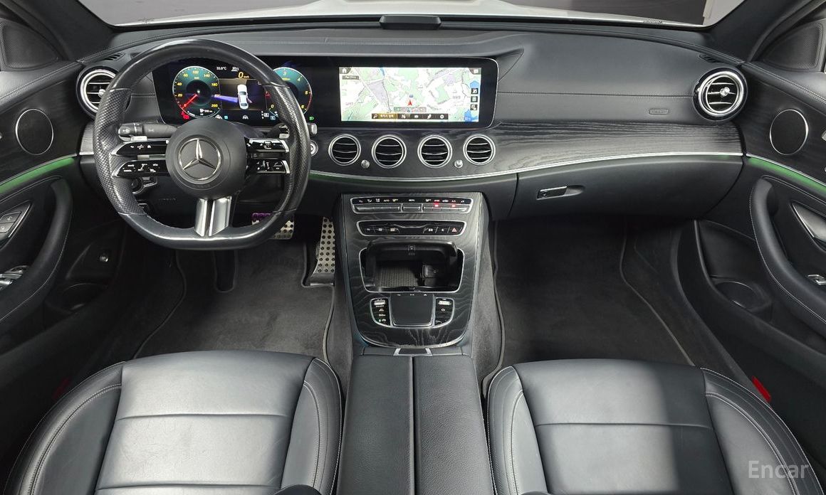 E-Class W213E220d 4MATIC AMG Line 8