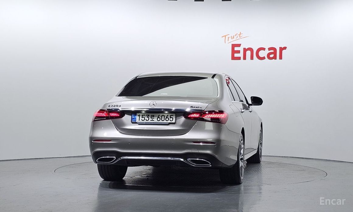 Mercedes-Benz E-Class W213E220d 4MATIC AMG Line №5