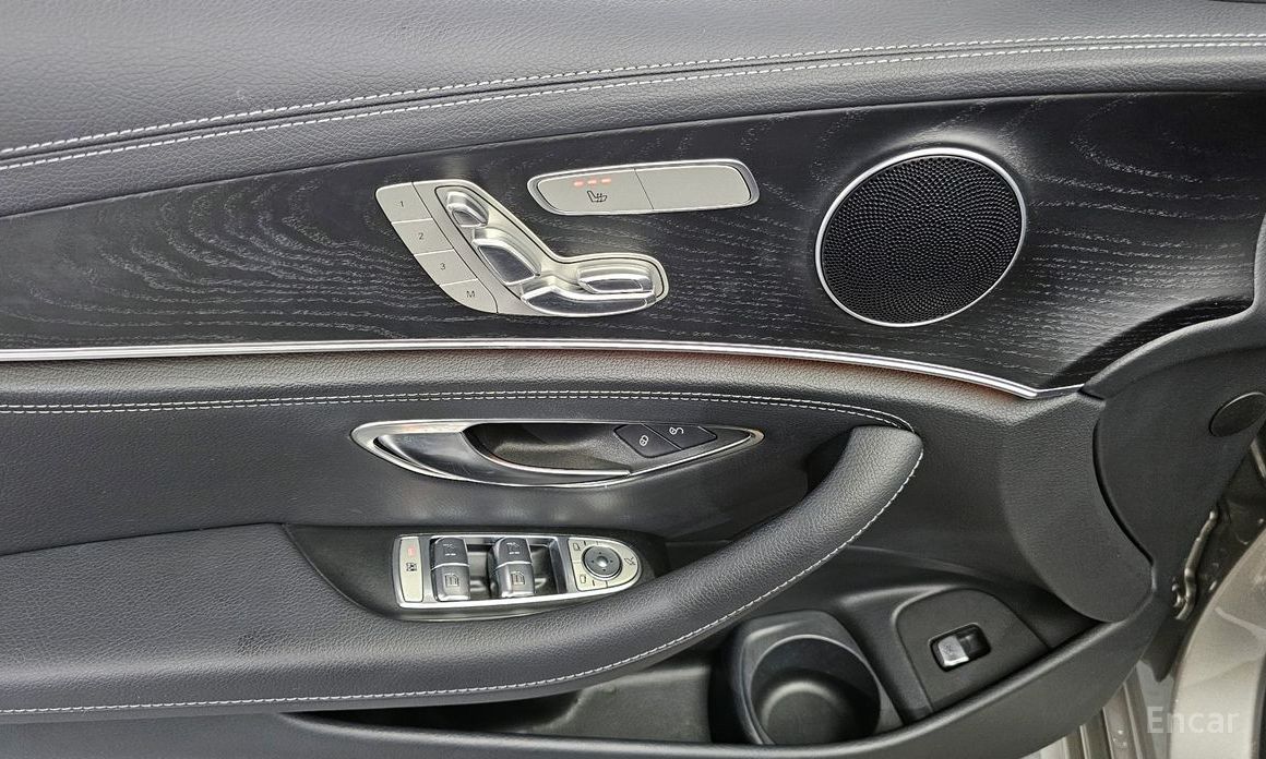Mercedes-Benz E-Class W213E220d 4MATIC AMG Line №15
