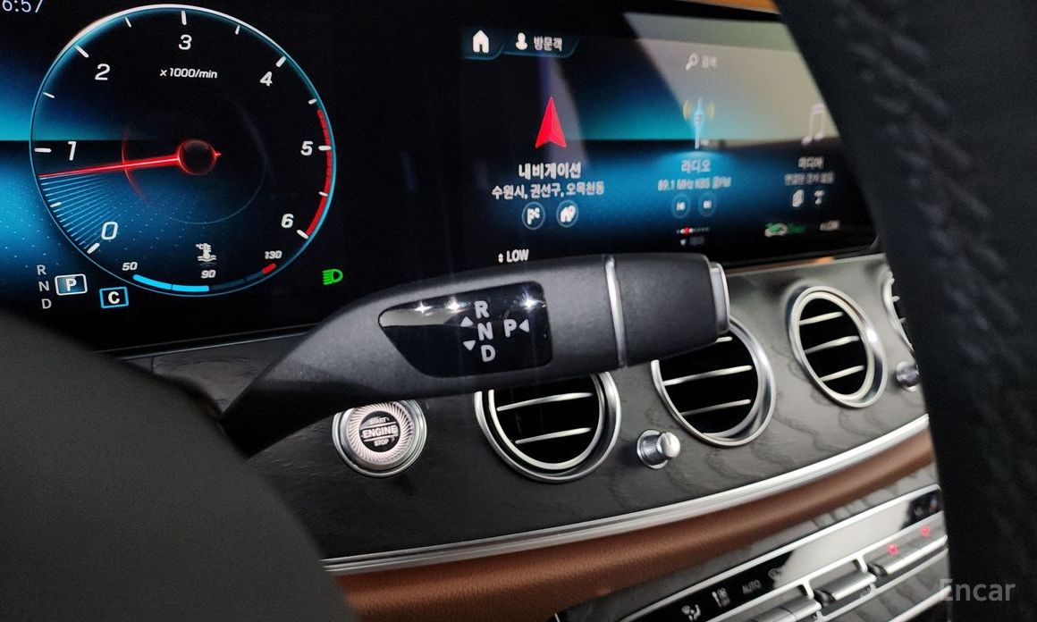 E-Class W213E220d 4MATIC AMG Line 10