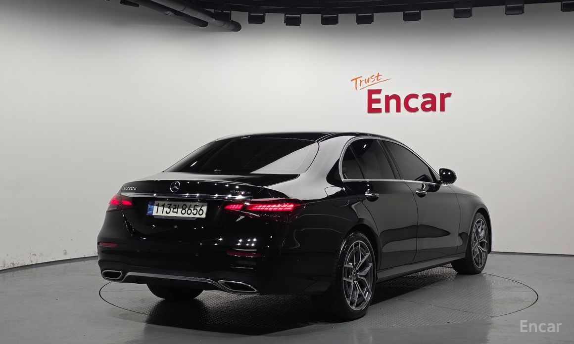 E-Class W213E220d 4MATIC AMG Line 3