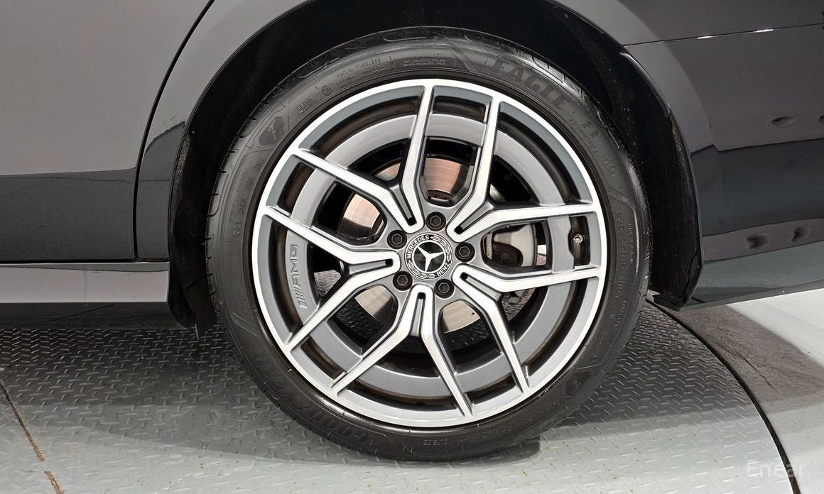 E-Class W213E220d 4MATIC AMG Line 6