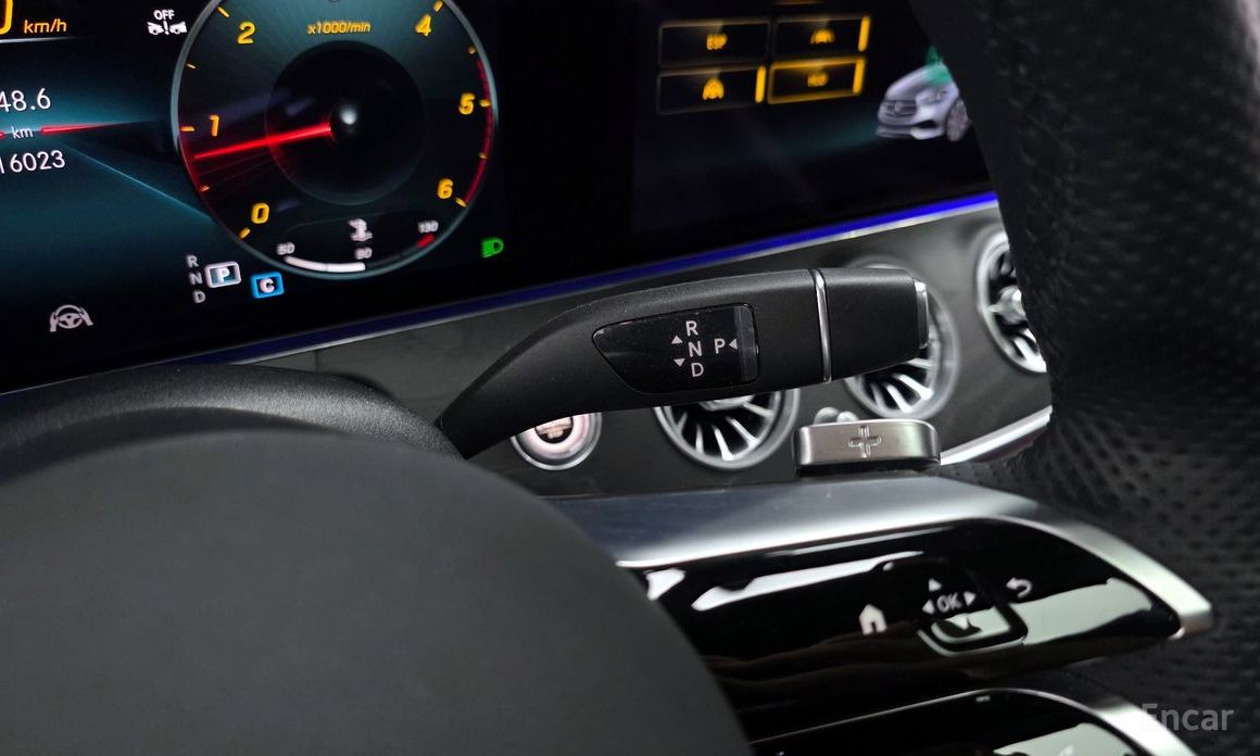 E-Class W213E220d 4MATIC AMG Line 10