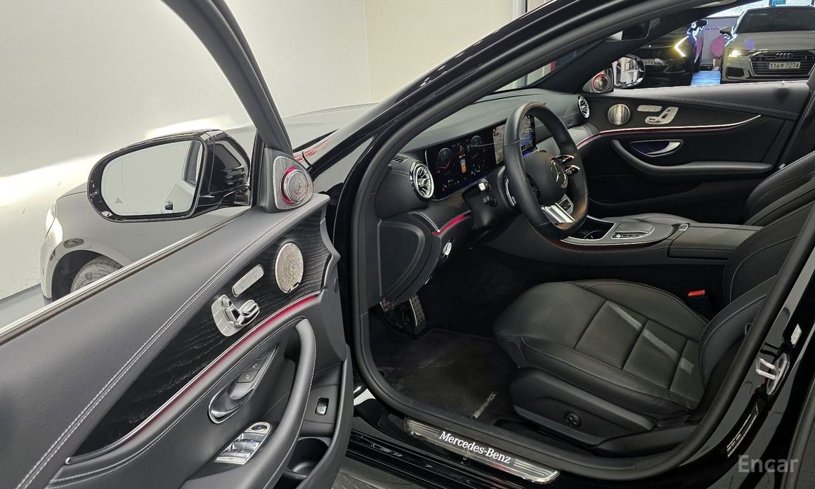 E-Class W213E220d 4MATIC AMG Line 12