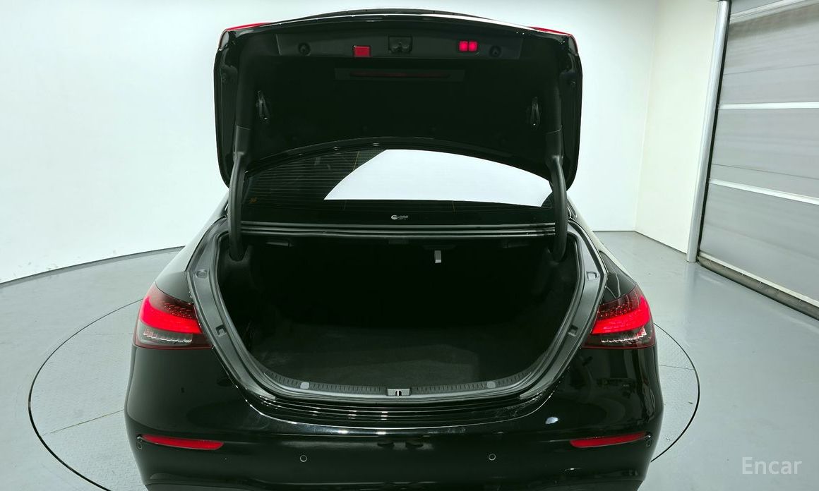 E-Class W213E220d 4MATIC AMG Line 21