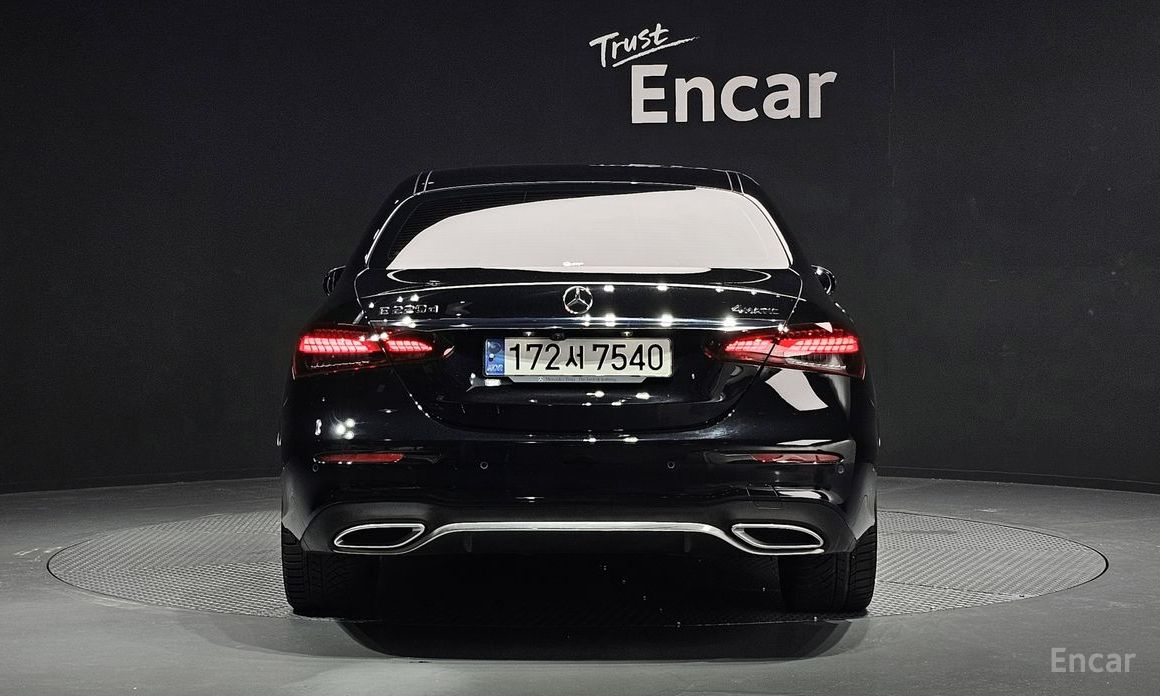 E-Class W213E220d 4MATIC AMG Line 5