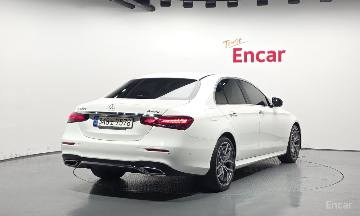 Mercedes-Benz E-Class W213E220d 4MATIC AMG Line №3