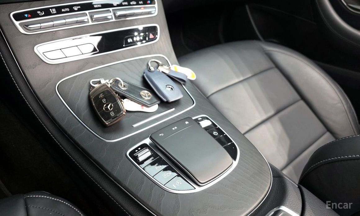 Mercedes-Benz E-Class W213E220d 4MATIC AMG Line №19