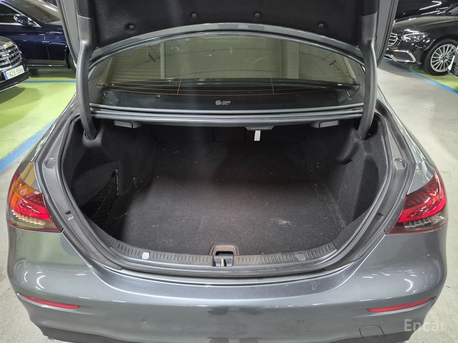 Mercedes-Benz E-Class W213E220d 4MATIC AMG Line №20