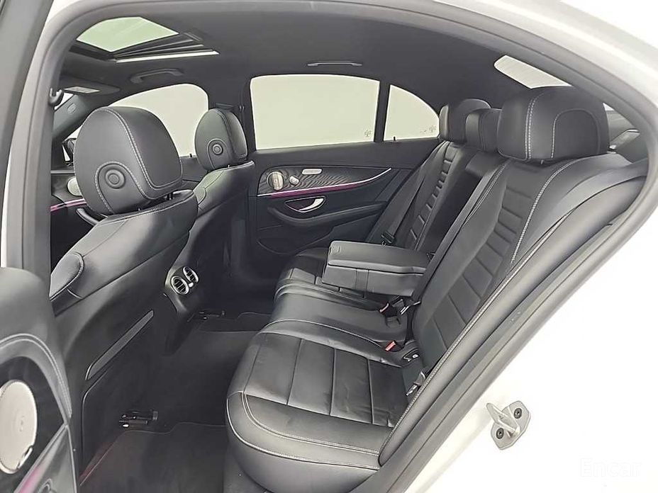 E-Class W213E220d 4MATIC AMG Line 13