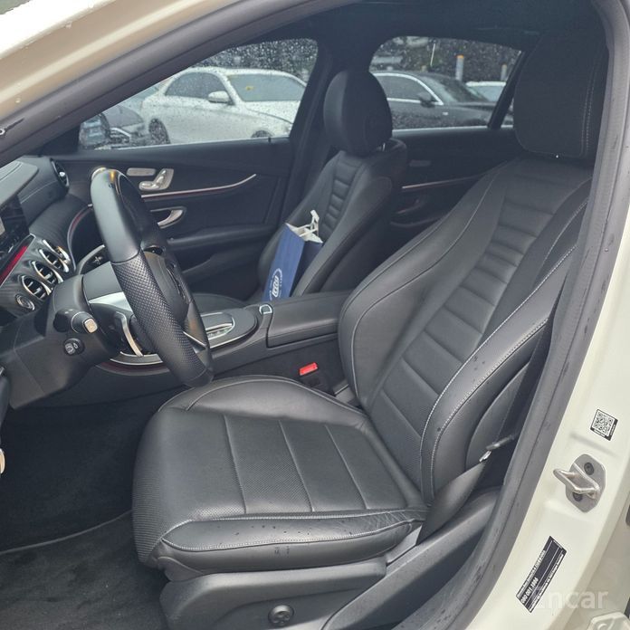 E-Class W213E220d 4MATIC AMG Line 10