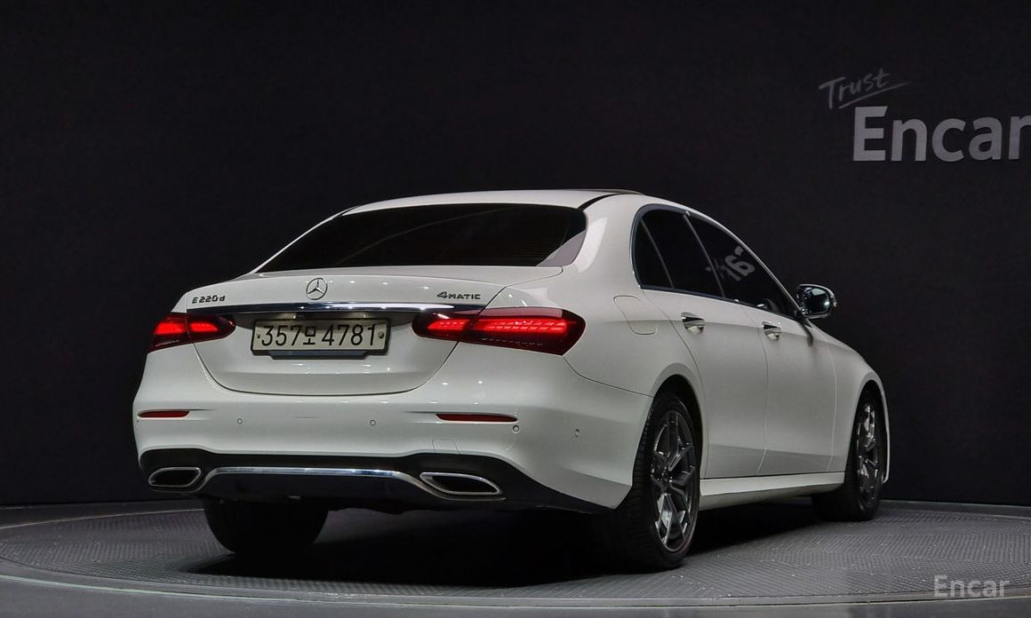 Mercedes-Benz E-Class W213E220d 4MATIC AMG Line №3