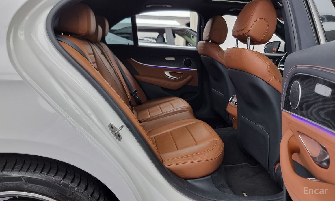 Mercedes-Benz E-Class W213E220d 4MATIC AMG Line №13