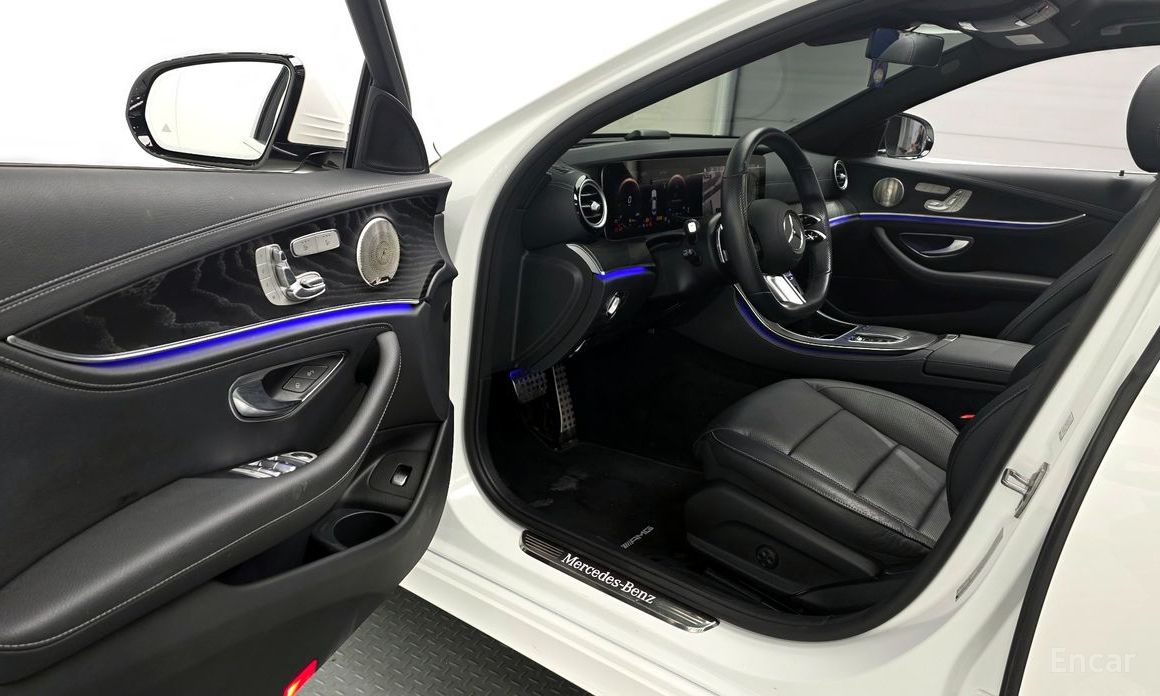 E-Class W213E220d 4MATIC AMG Line 11