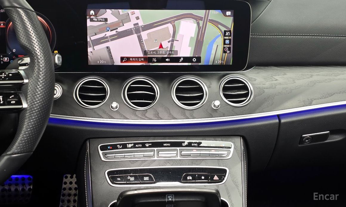 E-Class W213E220d 4MATIC AMG Line 15
