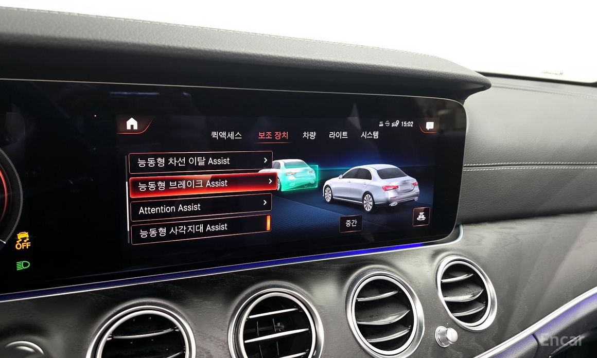 E-Class W213E220d 4MATIC AMG Line 17