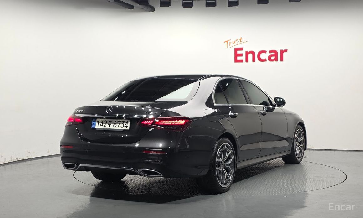 E-Class W213E220d 4MATIC AMG Line 3