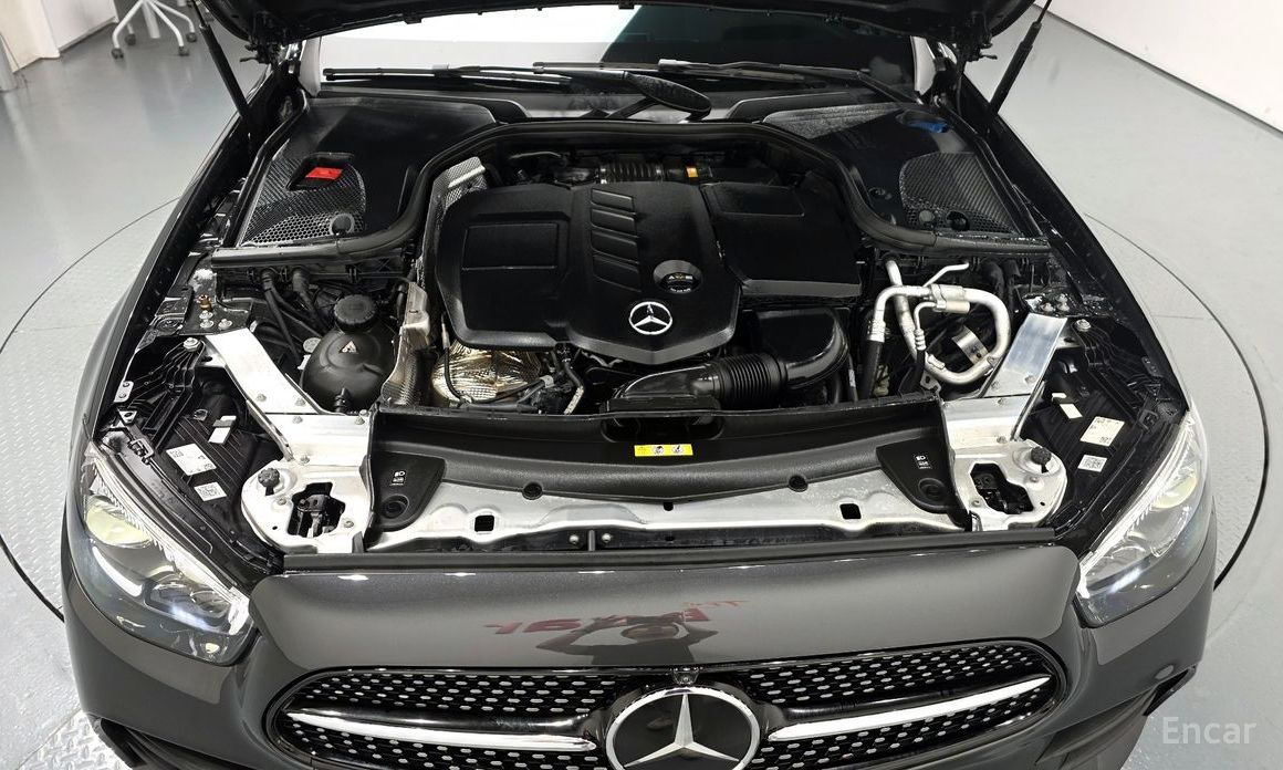 E-Class W213E220d 4MATIC AMG Line 7