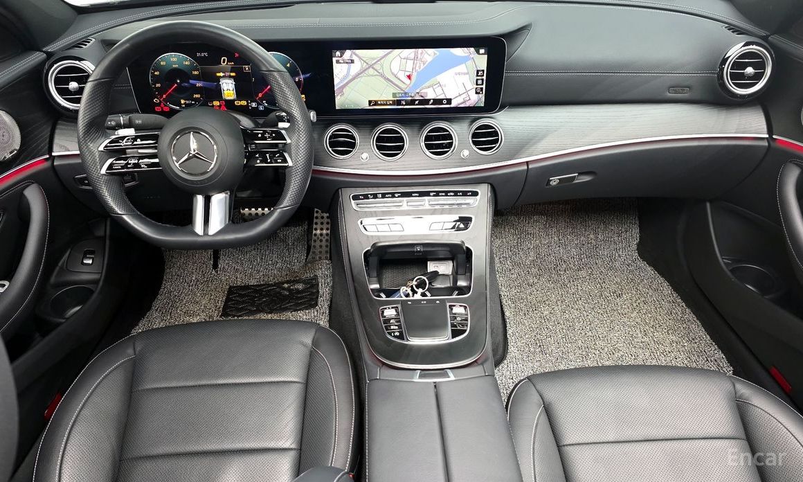E-Class W213E220d 4MATIC AMG Line 8