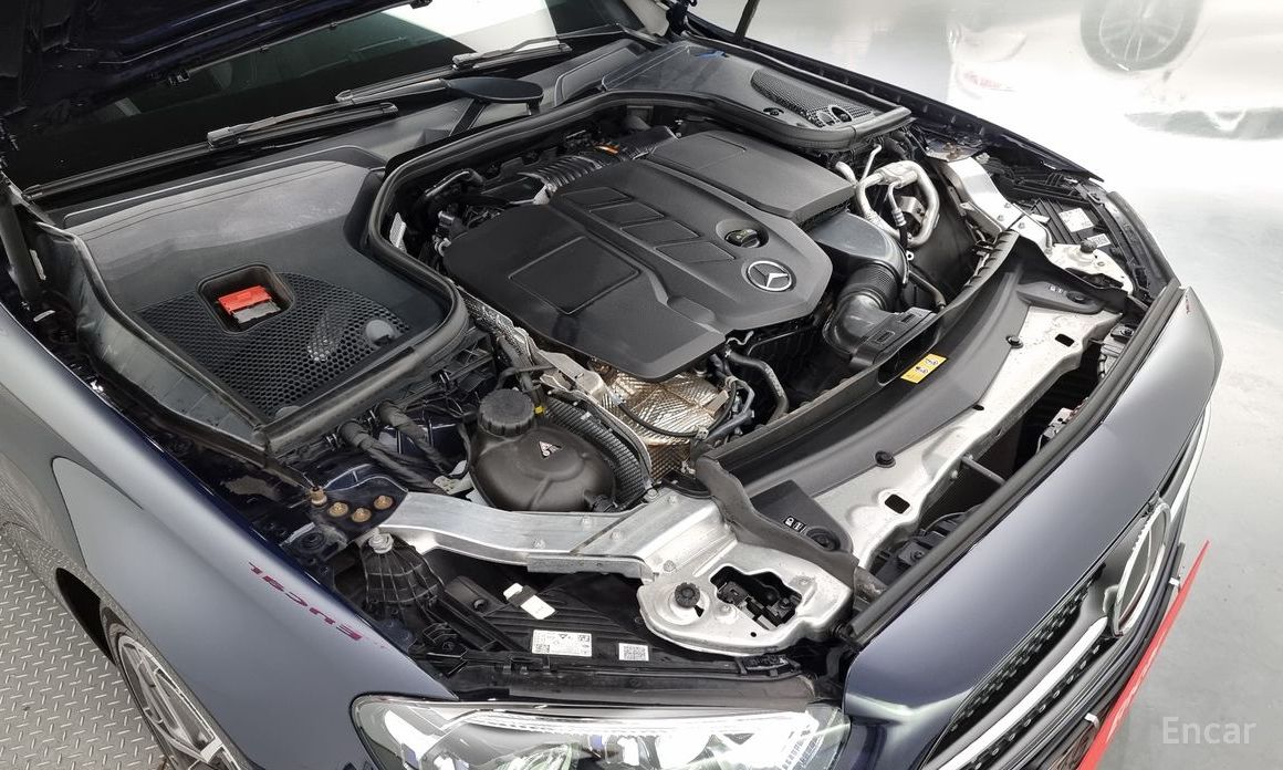 E-Class W213E220d 4MATIC AMG Line 7