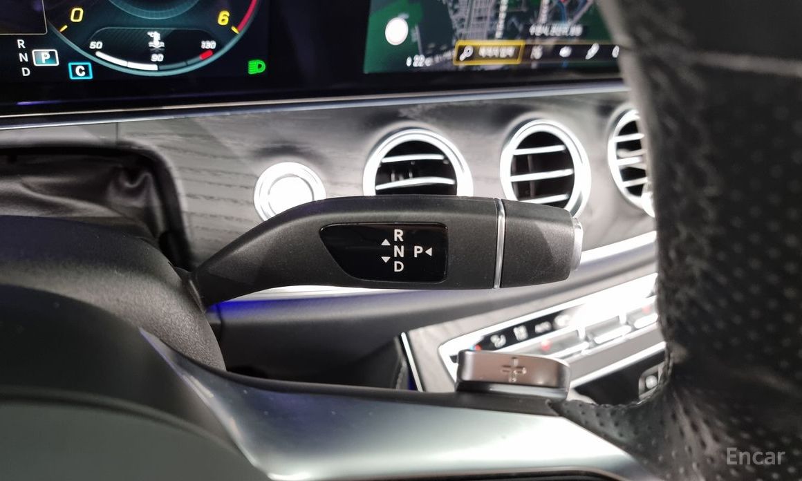E-Class W213E220d 4MATIC AMG Line 10