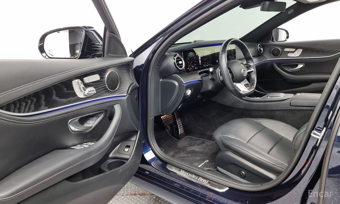 E-Class W213E220d 4MATIC AMG Line 11