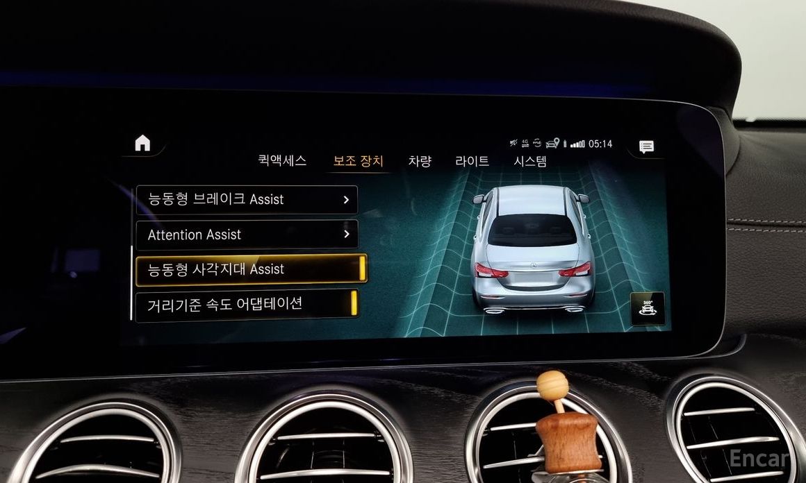 E-Class W213E220d 4MATIC AMG Line 17