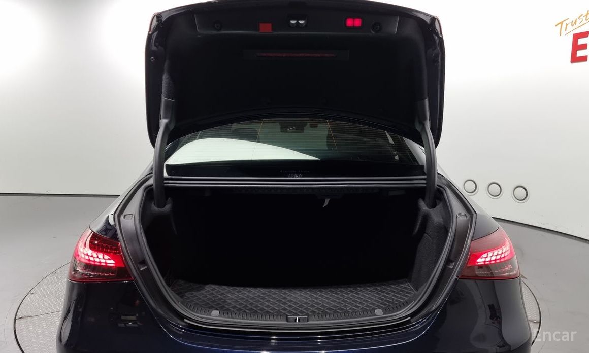 E-Class W213E220d 4MATIC AMG Line 21