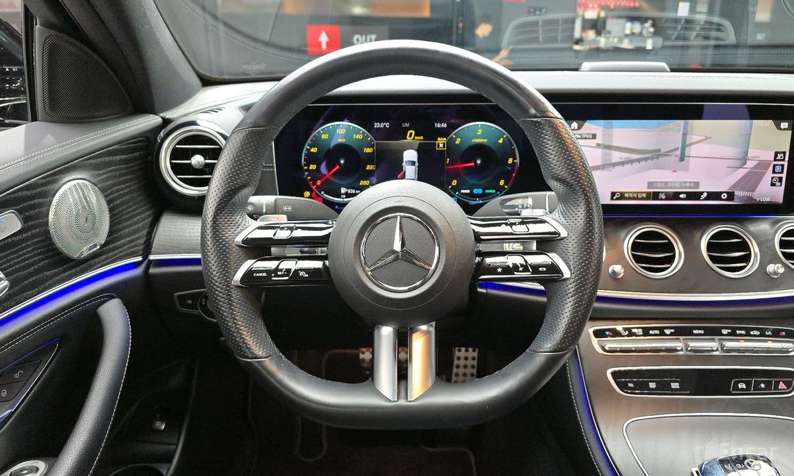 Mercedes-Benz E-Class W213E220d 4MATIC AMG Line №14