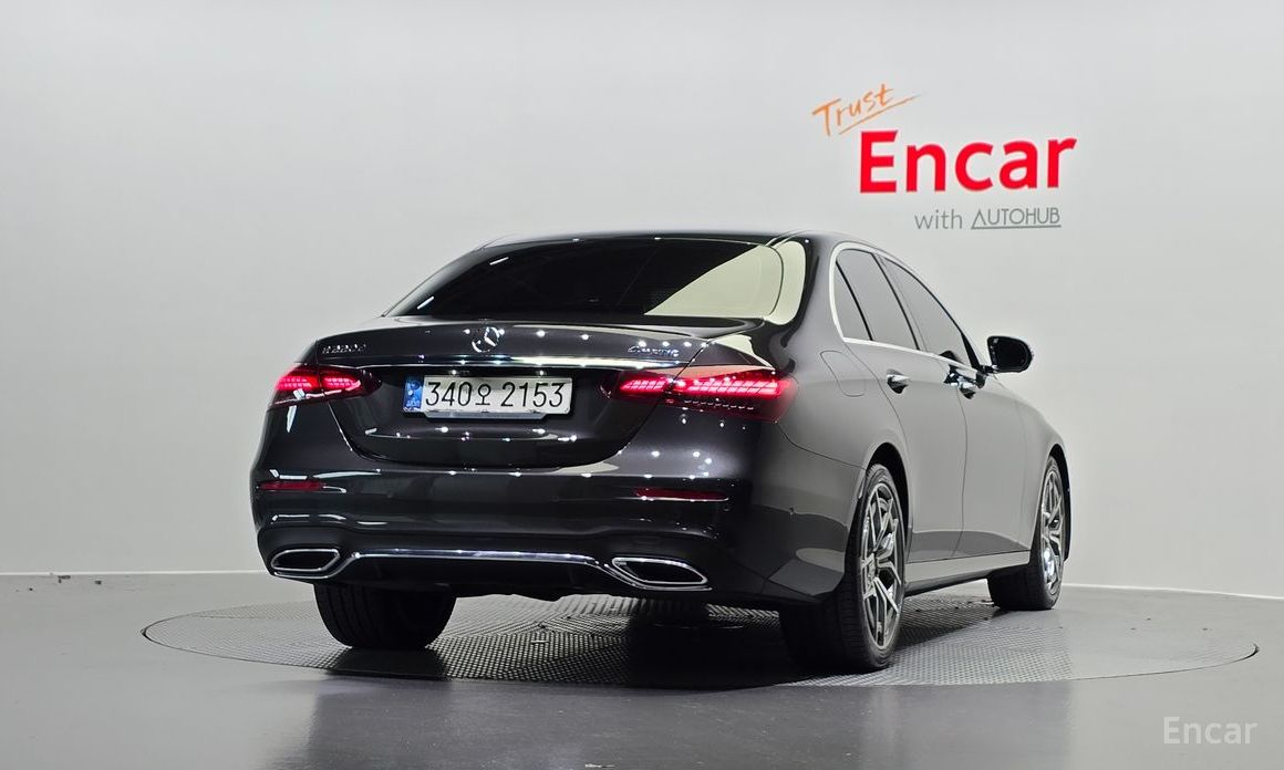 E-Class W213E220d 4MATIC AMG Line 5
