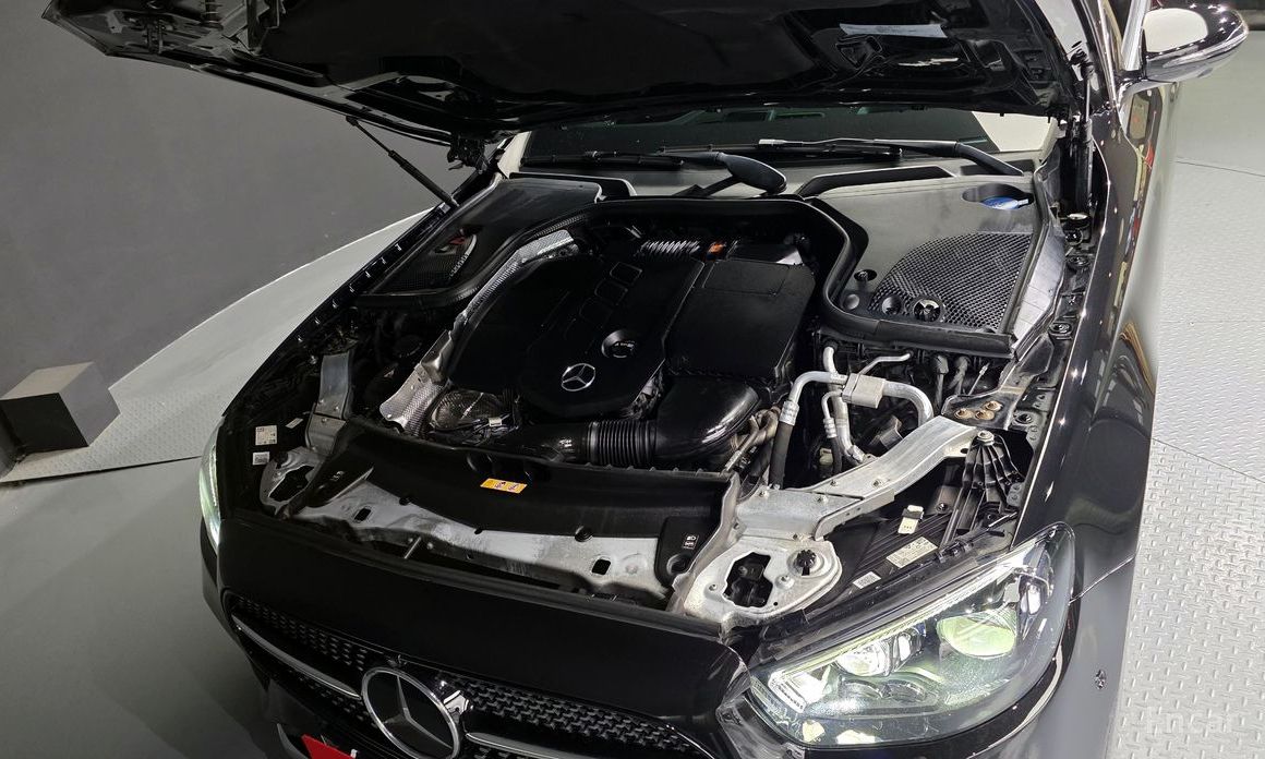 E-Class W213E220d 4MATIC AMG Line 7