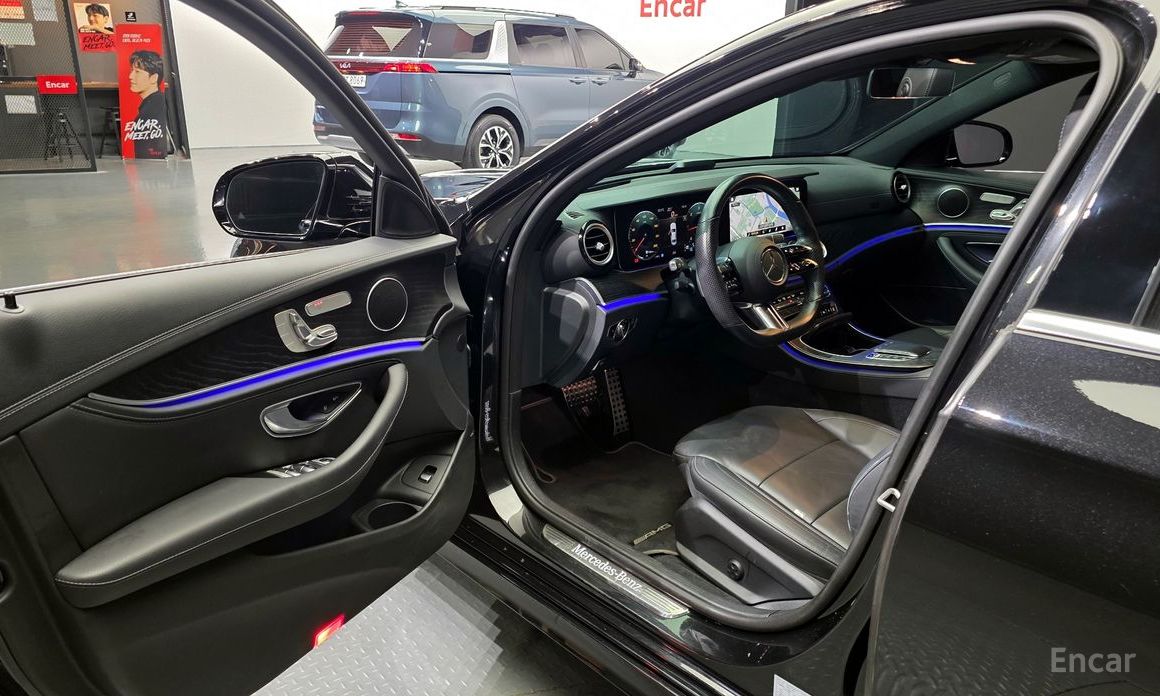 E-Class W213E220d 4MATIC AMG Line 11