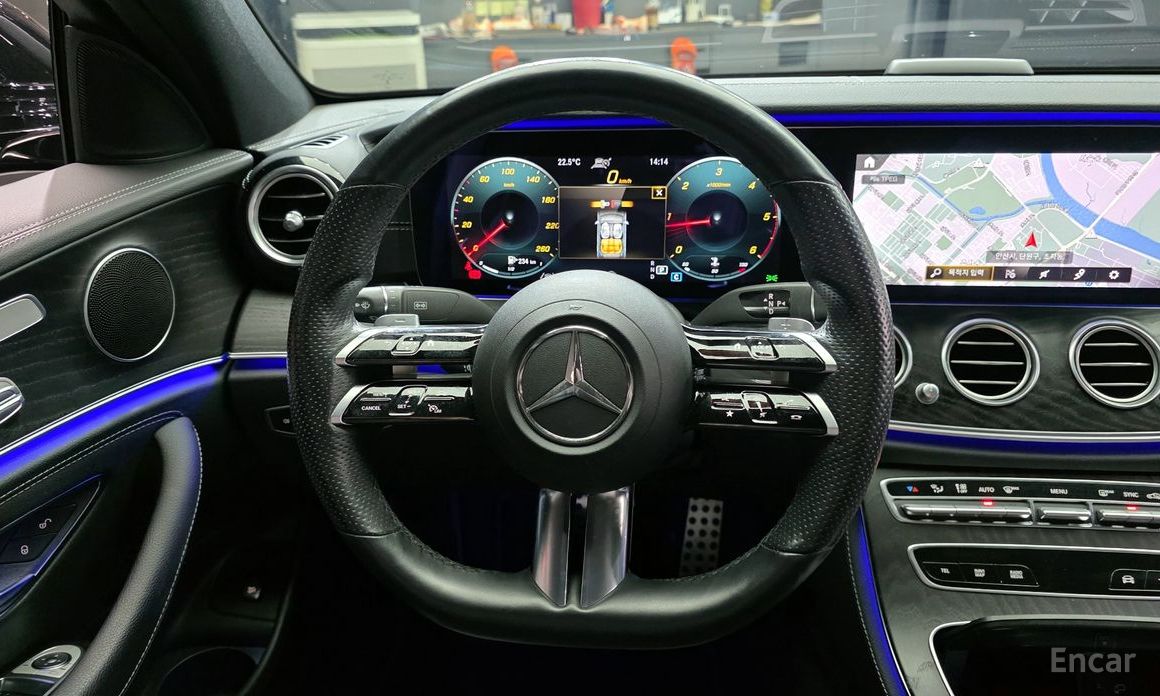E-Class W213E220d 4MATIC AMG Line 14