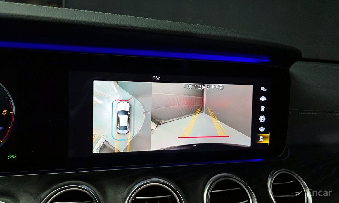 E-Class W213E220d 4MATIC AMG Line 16