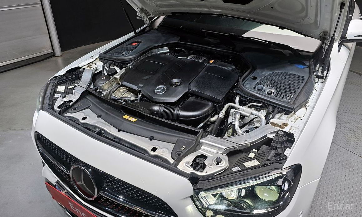 E-Class W213E220d 4MATIC AMG Line 7