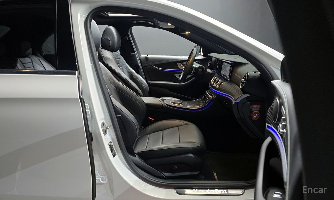 E-Class W213E220d 4MATIC AMG Line 11