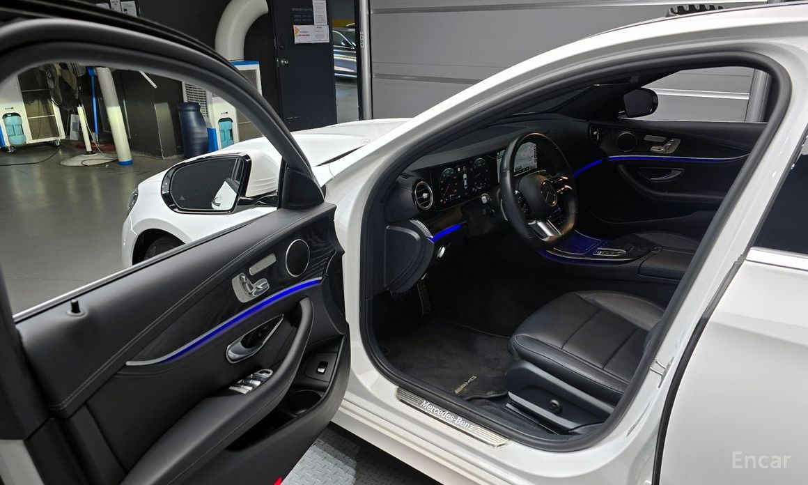 E-Class W213E220d 4MATIC AMG Line 12