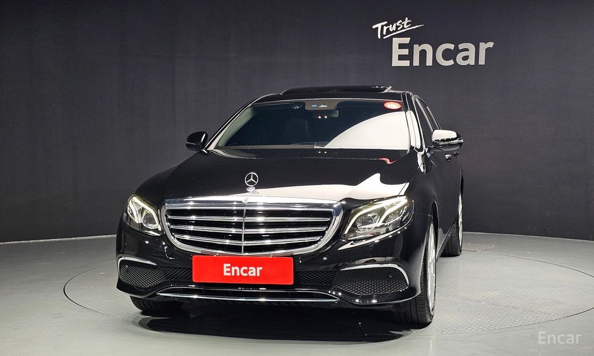 E-Class W213E220d 4MATIC Exclusive 4