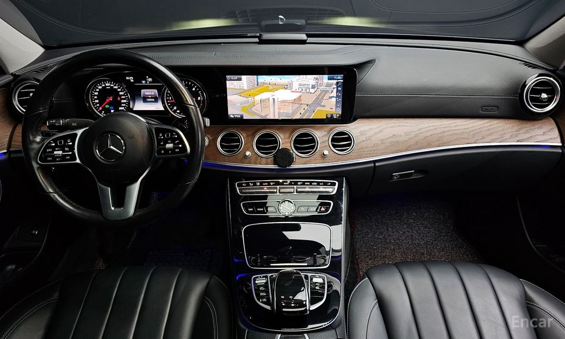 E-Class W213E220d 4MATIC Exclusive 8