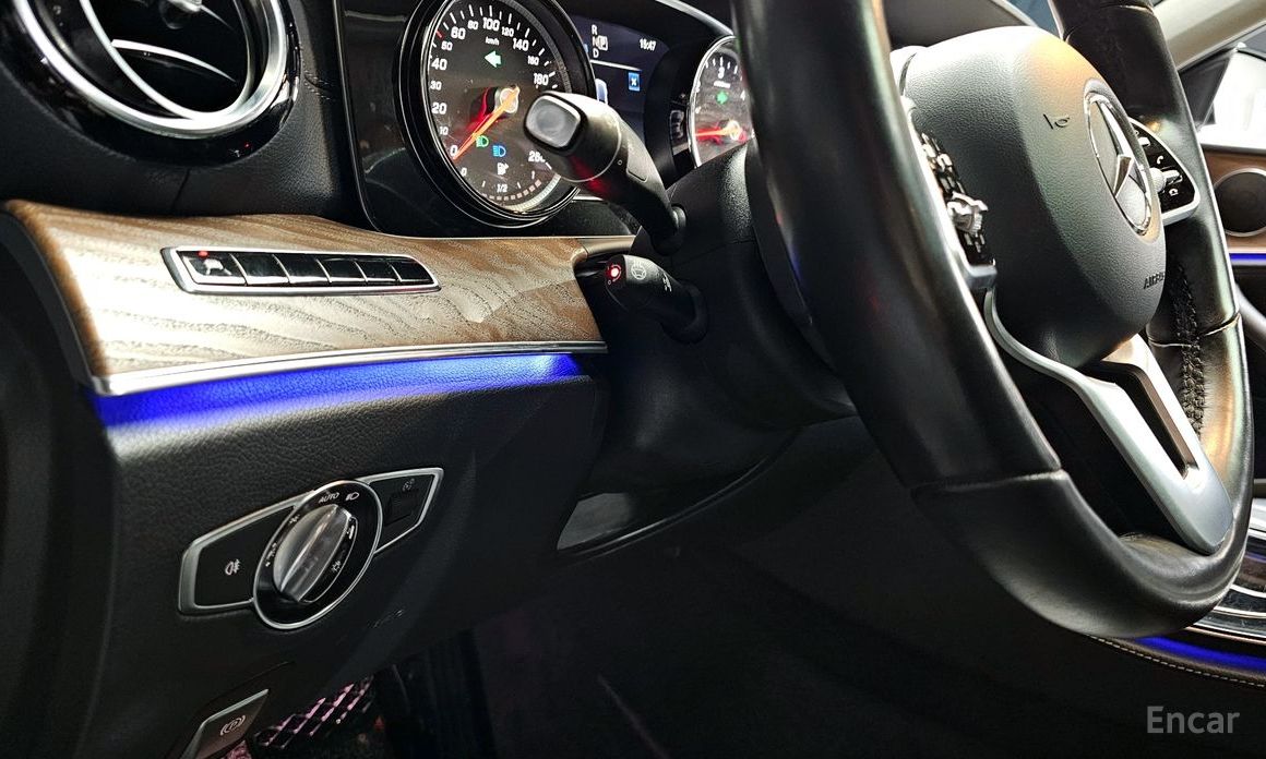 E-Class W213E220d 4MATIC Exclusive 14