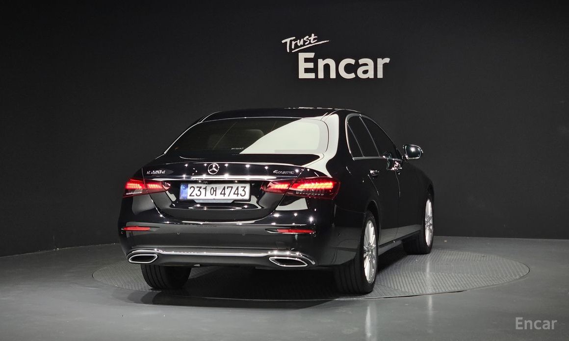 E-Class W213E220d 4MATIC Exclusive 5