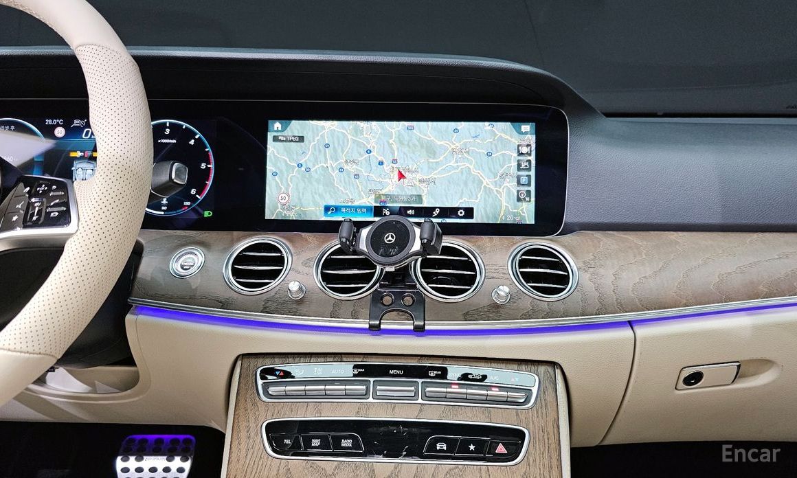 E-Class W213E220d 4MATIC Exclusive 15