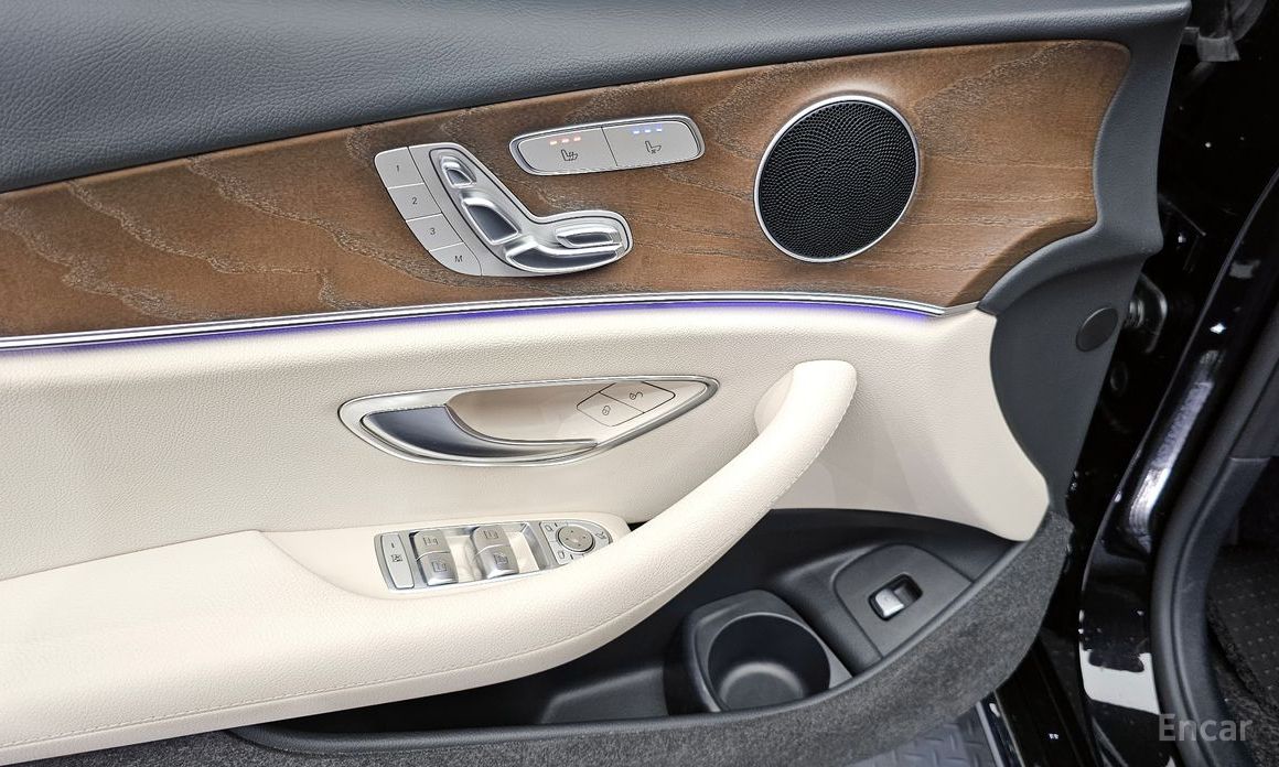 E-Class W213E220d 4MATIC Exclusive 19